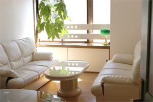 個室Aにはソファを設置しております